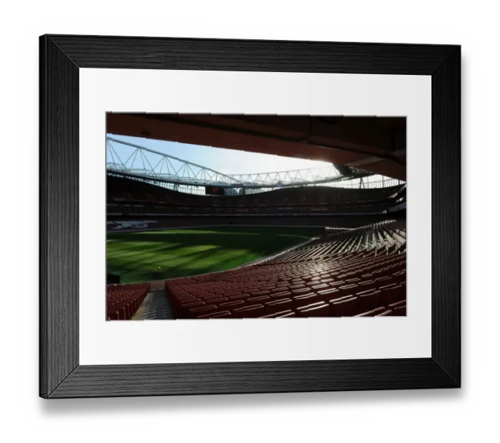 Framed Print : Premier League Clash: Arsenal vs. West Bromwich Albion at Emirates Stadium (December 2016)