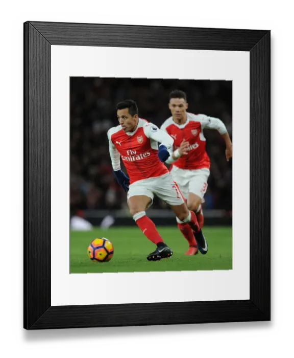 Framed Print : Arsenal's Alexis Sanchez in Action: Arsenal vs. West Bromwich Albion, Premier League 2016-17