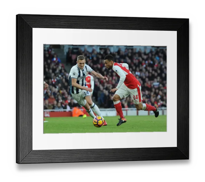 Framed Print : Francis Coquelin (Arsenal) Darren Fletcher (WBA). Arsenal 1: 0 West Bromwich Albion