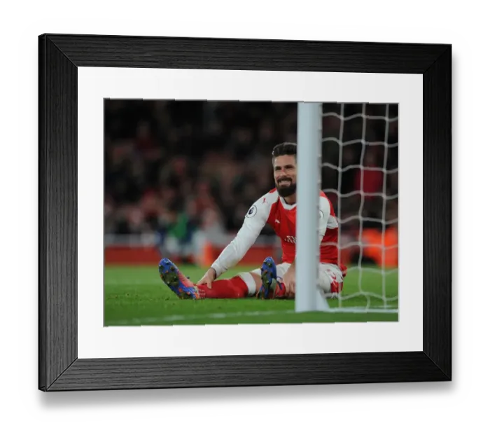 Framed Print : Olivier Giroud in Action: Arsenal vs. West Bromwich Albion, Premier League 2016-17