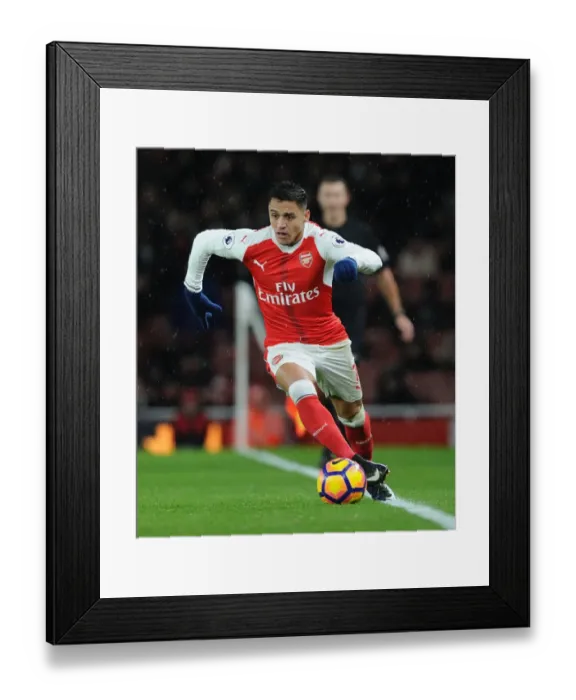Framed Print : Arsenal vs Crystal Palace: Alexis Sanchez in Action at the Emirates Stadium (Premier League 2016-17) Framed Print : Arsenal vs Crystal Palace: Alexis Sanchez in Action at the Emirates Stadium (Premier League 2016-17)