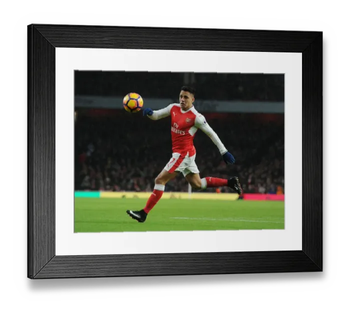Framed Print : Alexis Sanchez in Action: Arsenal vs Crystal Palace, Premier League 2016-17 Framed Print : Alexis Sanchez in Action: Arsenal vs Crystal Palace, Premier League 2016-17