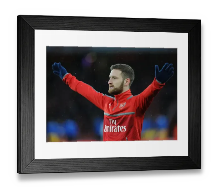 Framed Print : Shkodran Mustafi Gears Up: Arsenal vs Crystal Palace, Premier League 2016-17