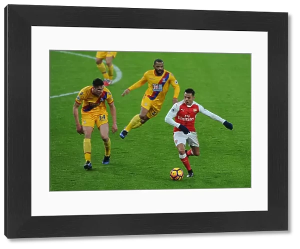 Intense Face-off: Alexis Sanchez vs. Martin Kelly and Jason Puncheon (Arsenal vs. Crystal Palace, 2016-17)
