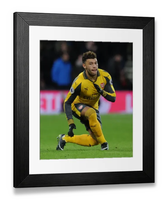 Framed Print : Arsenal's Alex Oxlade-Chamberlain in Action: AFC Bournemouth vs Arsenal (2016-17) Framed Print : Arsenal's Alex Oxlade-Chamberlain in Action: AFC Bournemouth vs Arsenal (2016-17)