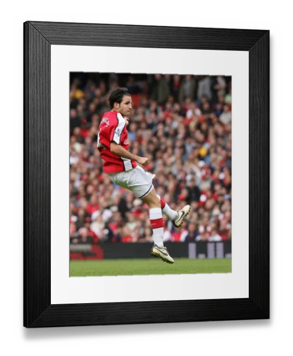 Framed Print : Cesc Fabregas in Action: Arsenal's Triumph over Everton (3:1), Barclays Premier League, Emirates Stadium, London, October 18, 2008