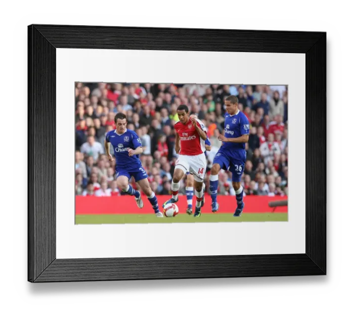 Framed Print : Theo Walcott (Arsenal) Jack Rodwell and Leighton Baines (Everton) Framed Print : Theo Walcott (Arsenal) Jack Rodwell and Leighton Baines (Everton)