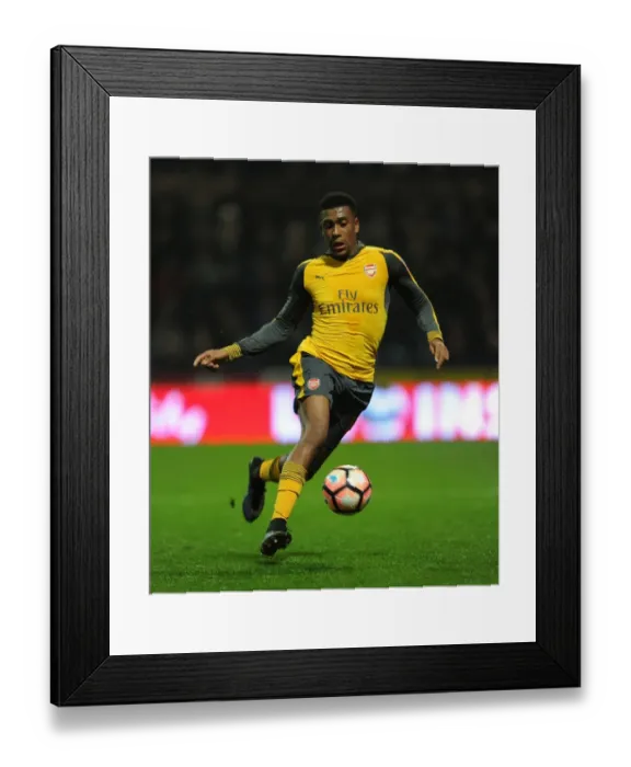 Framed Print : Alex Iwobi in Action: Arsenal's FA Cup Victory over Preston North End (2017)