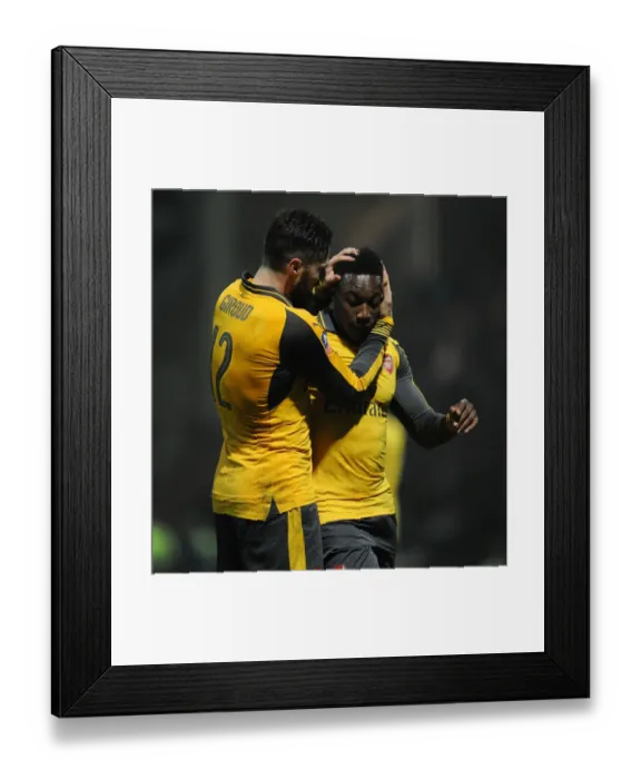 Framed Print : Arsenal's Welbeck and Giroud in Action against Preston North End in FA Cup Third Round