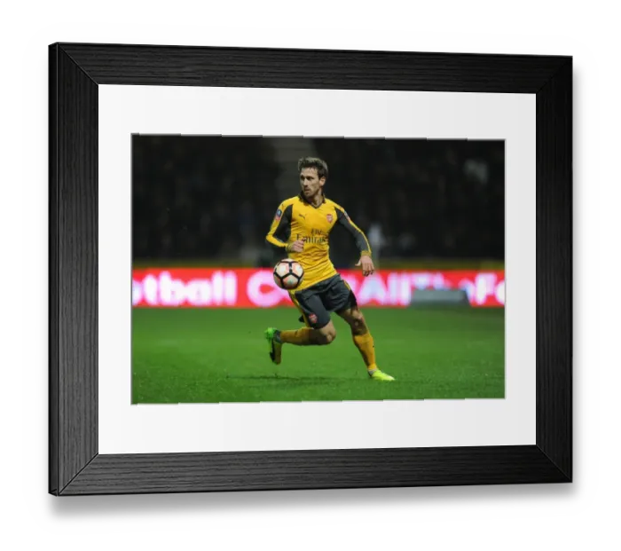 Framed Print : Arsenal's Nacho Monreal in FA Cup Action against Preston North End Framed Print : Arsenal's Nacho Monreal in FA Cup Action against Preston North End