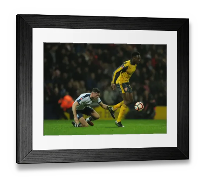 Framed Print : Welbeck vs Browne: Clash in the FA Cup - Preston North End vs Arsenal
