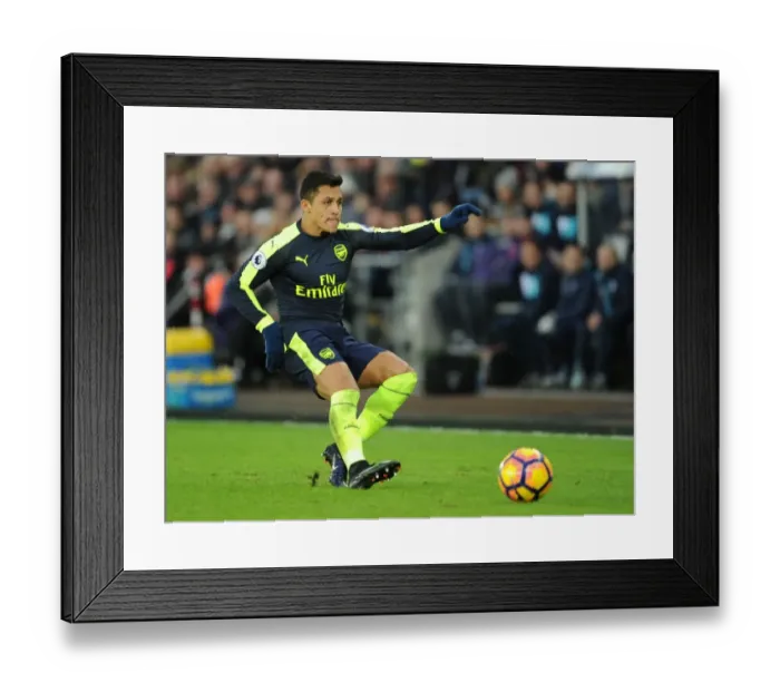Framed Print : Alexis Sanchez in Action: Swansea City vs Arsenal, Premier League 2016-17 Framed Print : Alexis Sanchez in Action: Swansea City vs Arsenal, Premier League 2016-17