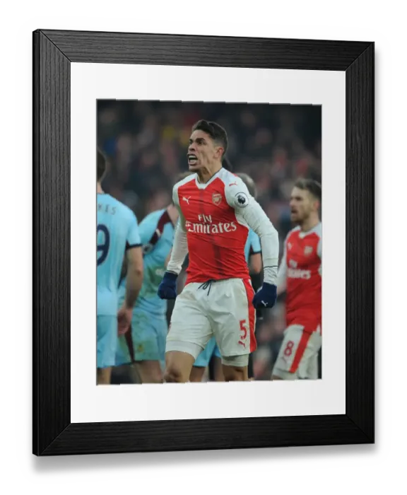 Framed Print : Last-Minute Drama: Arsenal Secure Victory over Burnley