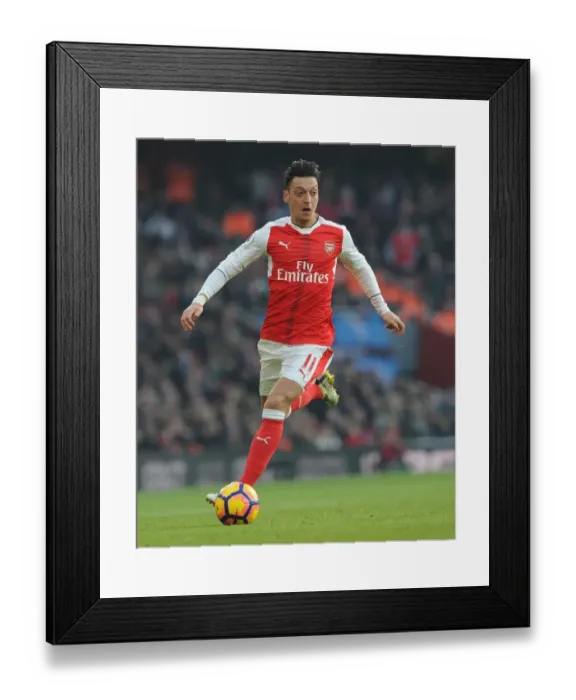 Framed Print : Mesut Ozil: Arsenal vs. Burnley (Premier League 2016-17) Framed Print : Mesut Ozil: Arsenal vs. Burnley (Premier League 2016-17)