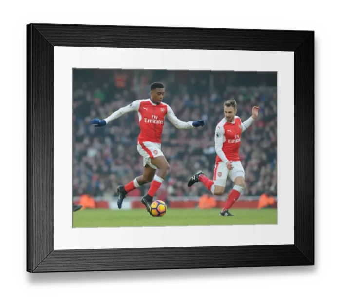 Framed Print : Arsenal's Alex Iwobi in Action against Burnley - Premier League 2016-17