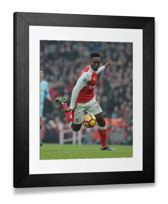 Framed Print : Arsenal's Danny Welbeck in Action Against Burnley - Premier League 2016-17 Framed Print : Arsenal's Danny Welbeck in Action Against Burnley - Premier League 2016-17