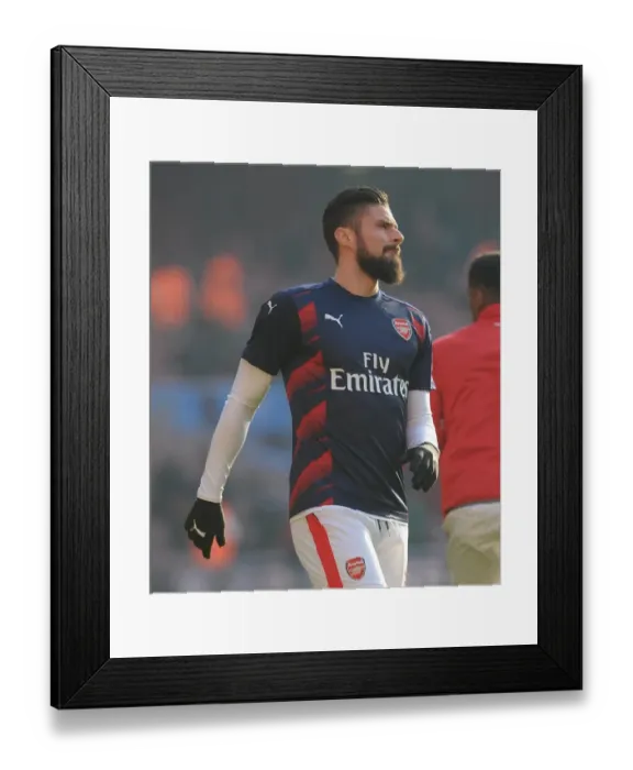 Framed Print : Olivier Giroud (Arsenal) before the match