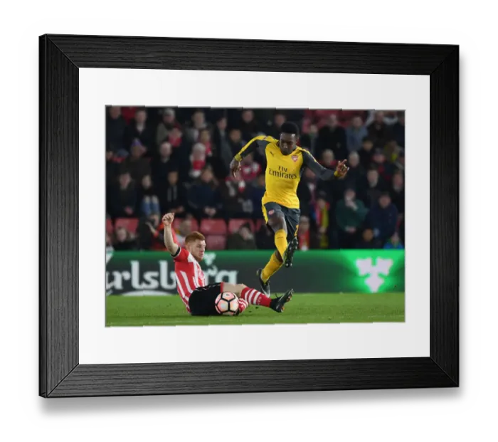 Framed Print : Arsenal vs Southampton: FA Cup Clash at St. Mary's Stadium Framed Print : Arsenal vs Southampton: FA Cup Clash at St. Mary's Stadium