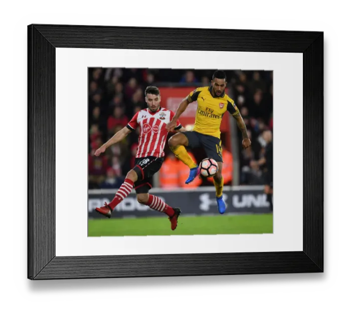 Framed Print : Theo Walcott vs Sam McQueen: A Battle in the FA Cup Fourth Round - Southampton vs Arsenal