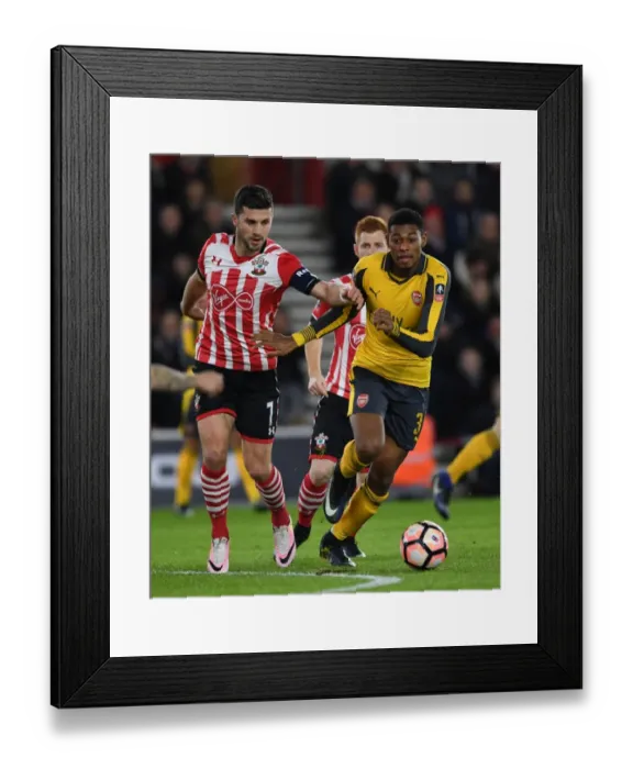 Framed Print : Southampton vs Arsenal: FA Cup Clash - Jeff Reine-Adelaide vs Shane Long