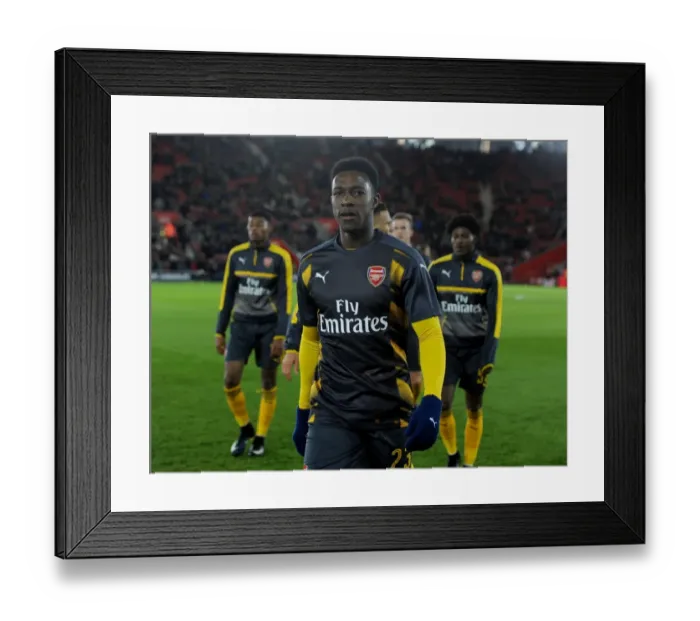Framed Print : Arsenal's Danny Welbeck Prepares for Southampton FA Cup Clash