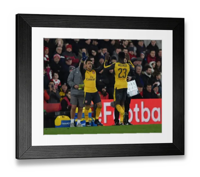 Framed Print : Alexis Sanchez Replaces Injured Danny Welbeck in Arsenal's FA Cup Clash against Southampton Framed Print : Alexis Sanchez Replaces Injured Danny Welbeck in Arsenal's FA Cup Clash against Southampton