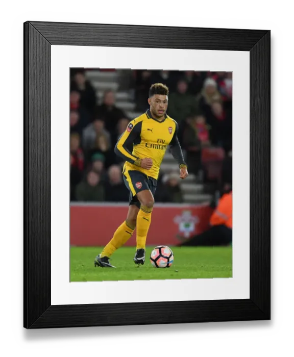 Framed Print : Arsenal's Oxlade-Chamberlain Stars in FA Cup Clash vs. Southampton