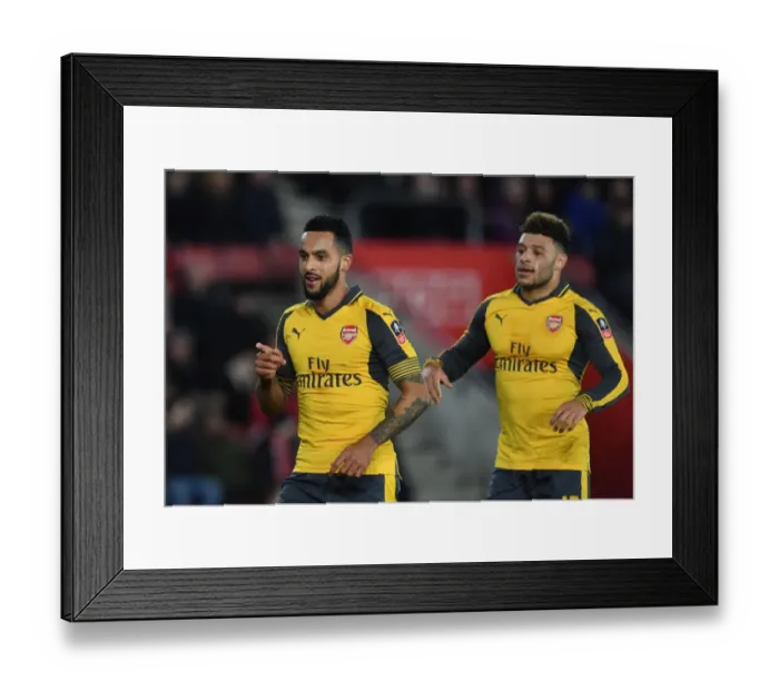 Framed Print : Double Trouble: Walcott and Oxlade-Chamberlain's FA Cup Goals Lead Arsenal to Victory over Southampton Framed Print : Double Trouble: Walcott and Oxlade-Chamberlain's FA Cup Goals Lead Arsenal to Victory over Southampton