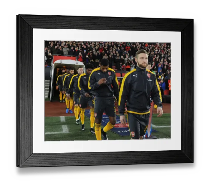 Framed Print : Arsenal's Mustafi Gears Up for FA Cup Clash Against Southampton