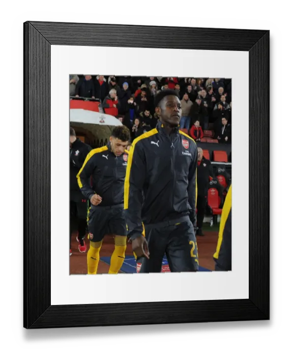 Framed Print : Danny Welbeck Prepares for Arsenal's FA Cup Battle against Southampton Framed Print : Danny Welbeck Prepares for Arsenal's FA Cup Battle against Southampton
