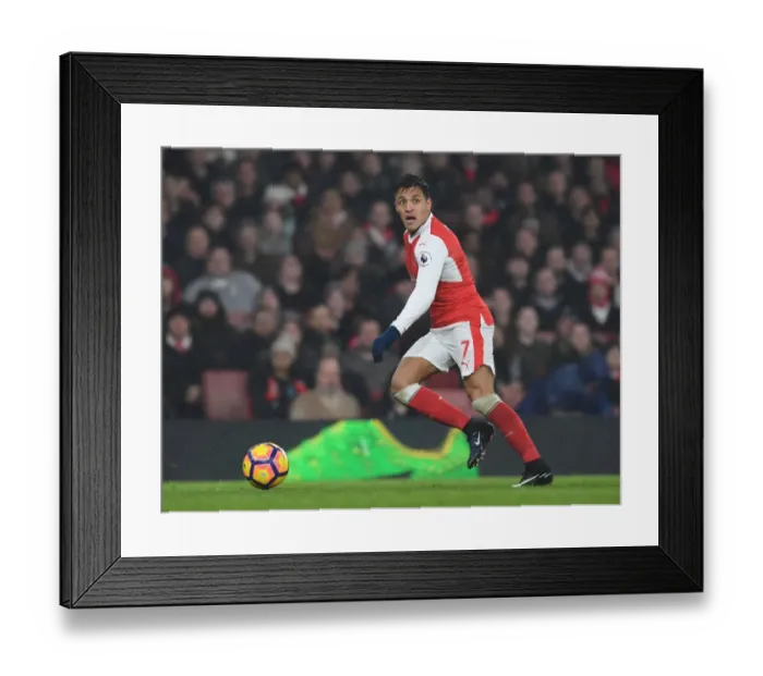 Framed Print : Arsenal's Alexis Sanchez in Action against Watford, Premier League 2016-17 Framed Print : Arsenal's Alexis Sanchez in Action against Watford, Premier League 2016-17