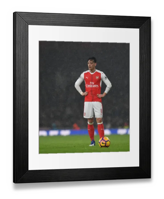 Framed Print : Mesut Ozil in Action: Arsenal vs. Watford, Premier League 2016-17