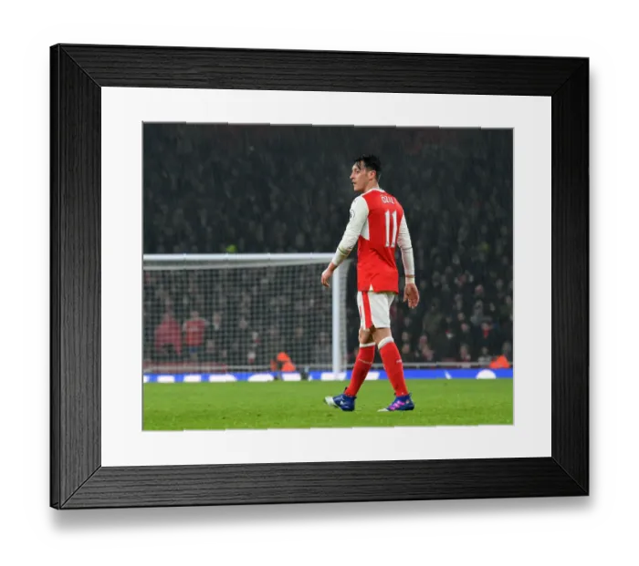 Framed Print : Mesut Ozil in Action: Arsenal vs. Watford, Premier League 2016-17