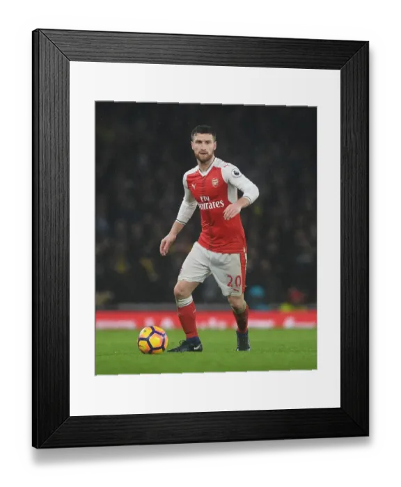 Framed Print : Arsenal's Mustafi in Action against Watford (Premier League 2016-17) Framed Print : Arsenal's Mustafi in Action against Watford (Premier League 2016-17)