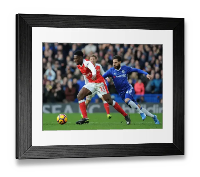 Framed Print : Danny Welbeck Breaks Past Cesc Fabregas: Chelsea vs. Arsenal, Premier League 2016-17 Framed Print : Danny Welbeck Breaks Past Cesc Fabregas: Chelsea vs. Arsenal, Premier League 2016-17