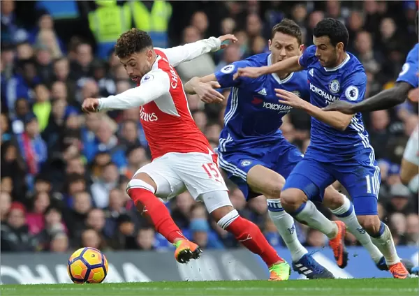 Alex Oxlade-Chamberlain (Arsenal) Nemanja Matic and Pedro (Chelsea). Chelsea 3: 1 Arsenal