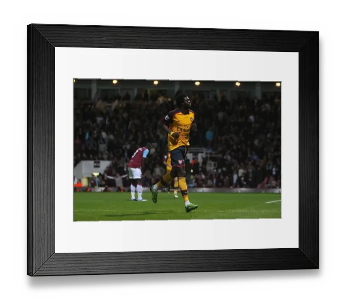 Framed Print : Adebayor's Brilliant Brace: Arsenal's 2-0 Victory Over West Ham, 2008
