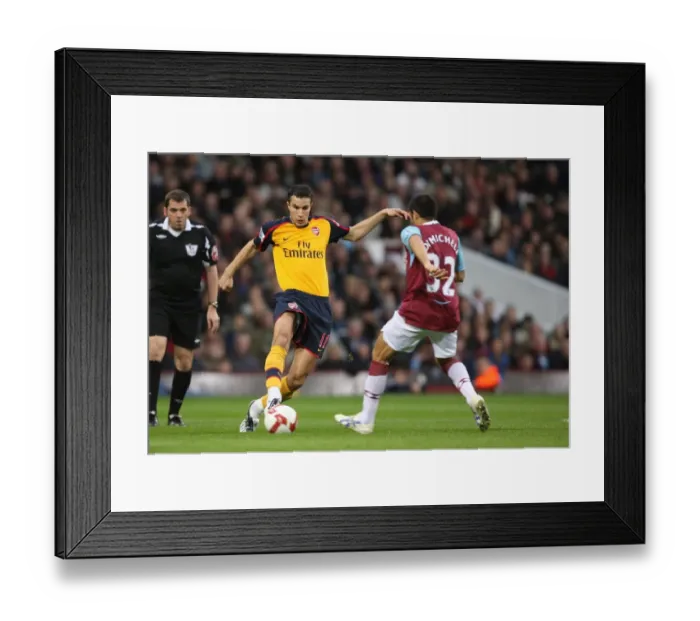 Framed Print : Van Persie's Double Strike: Arsenal Overpowers West Ham, 2008