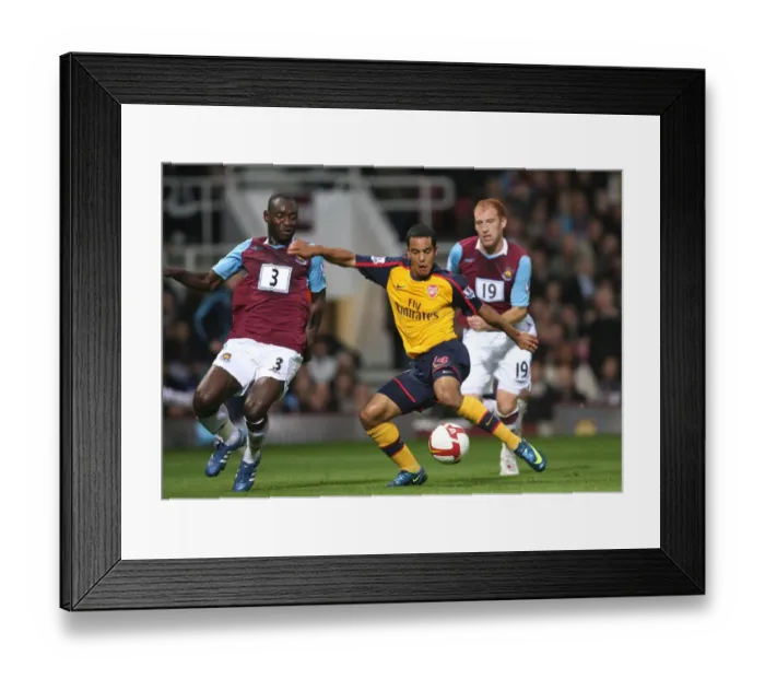 Framed Print : Theo Walcott's Standout Performance: Arsenal's 2-0 Victory Over West Ham United, 2008