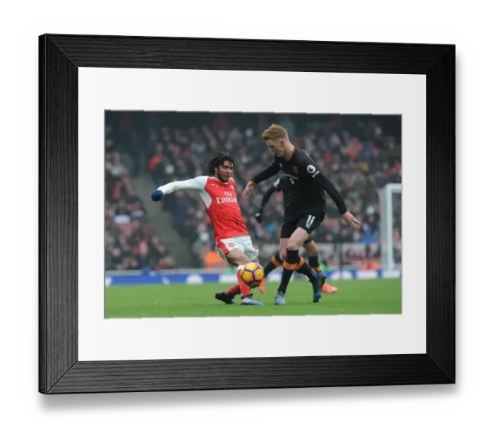 Framed Print : Arsenal vs Hull City: Elneny Tackles Clucas in Intense Premier League Clash Framed Print : Arsenal vs Hull City: Elneny Tackles Clucas in Intense Premier League Clash