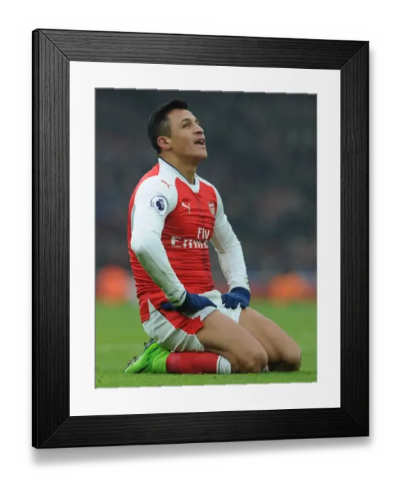 Framed Print : Alexis Sanchez in Action: Arsenal vs. Hull City, Premier League 2016-17 Framed Print : Alexis Sanchez in Action: Arsenal vs. Hull City, Premier League 2016-17