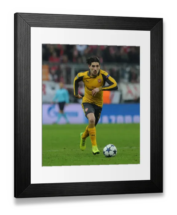 Framed Print : Hector Bellerin vs Bayern Munich: Arsenal's Star Defender Faces Off in 2016-17 UEFA Champions League