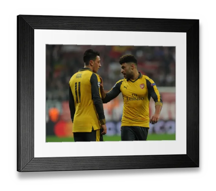 Framed Print : Arsenal's Oxlade-Chamberlain and Ozil Face Bayern Munchen in Champions League Showdown Framed Print : Arsenal's Oxlade-Chamberlain and Ozil Face Bayern Munchen in Champions League Showdown