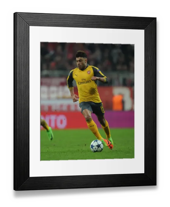 Framed Print : Arsenal's Oxlade-Chamberlain Faces Bayern Munchen in 2016-17 UEFA Champions League Framed Print : Arsenal's Oxlade-Chamberlain Faces Bayern Munchen in 2016-17 UEFA Champions League