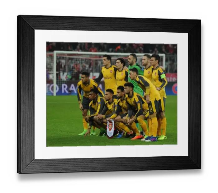 Framed Print : Arsenal team group. Bayern Munich 5: 1 Arsenal. UEFA Champions League. Round of 16 Framed Print : Arsenal team group. Bayern Munich 5: 1 Arsenal. UEFA Champions League. Round of 16