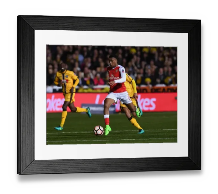 Framed Print : Arsenal's Shocking FA Cup Defeat: Sutton United's Historic Upset (2017)