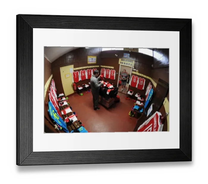 Framed Print : Arsenal's Fifth Round Preparations: Sutton United Showdown Framed Print : Arsenal's Fifth Round Preparations: Sutton United Showdown
