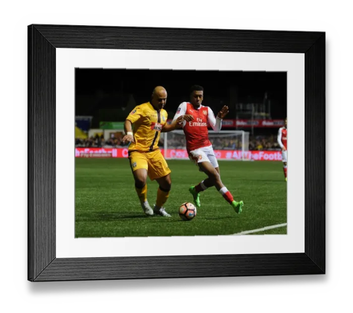 Framed Print : Sutton United's Historic FA Cup Upset: Arsenal Stunned by Underdogs Framed Print : Sutton United's Historic FA Cup Upset: Arsenal Stunned by Underdogs