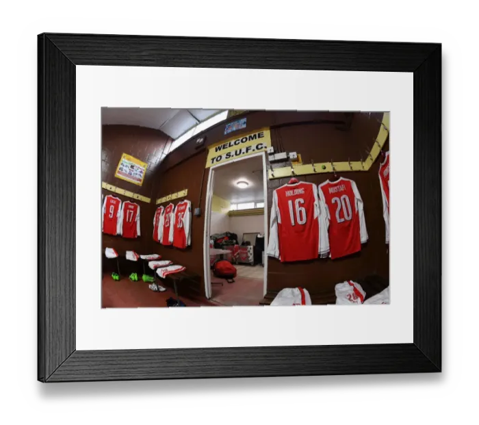 Framed Print : Arsenal's FA Cup Challenge at Sutton United: Behind the Scenes