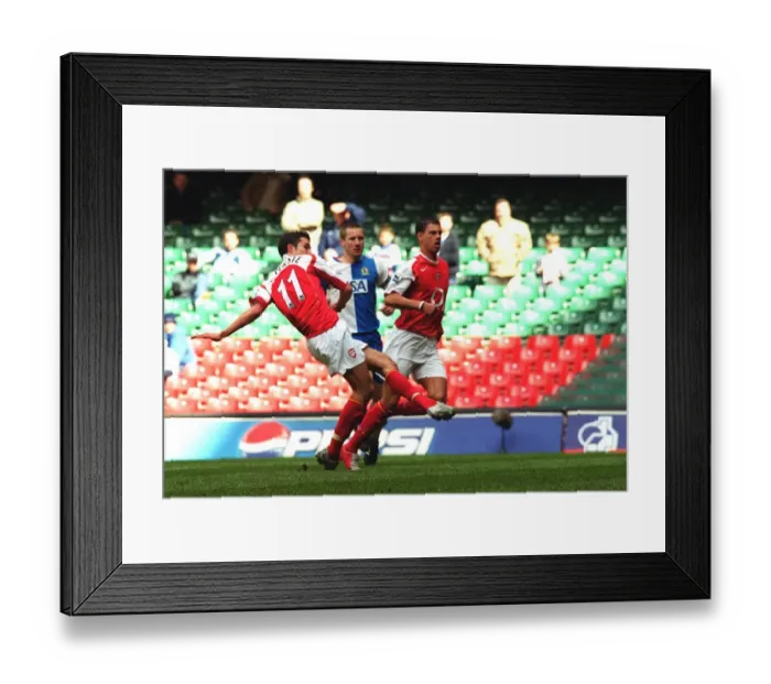 Framed Print : Arsenal's Glory: FA Cup Triumph over Blackburn Rovers at Millennium Stadium (3-0, 2005) Framed Print : Arsenal's Glory: FA Cup Triumph over Blackburn Rovers at Millennium Stadium (3-0, 2005)
